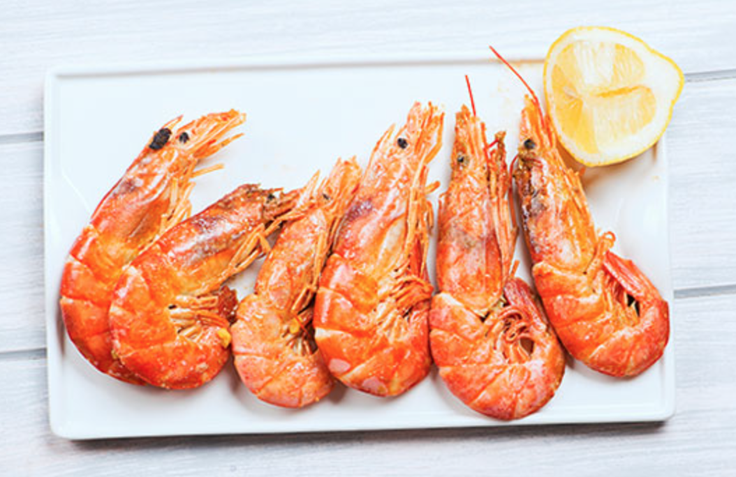 <p>(n.) – a small, pink, sea animal that you can eat, with a curved body and a shell</p><p></p><p>&nbsp;<br>A: I’ll have the grilled <strong>shrimp</strong>.<br>B: Great choice. These <strong>shrimp </strong>were caught fresh in the local bay.</p><p></p>