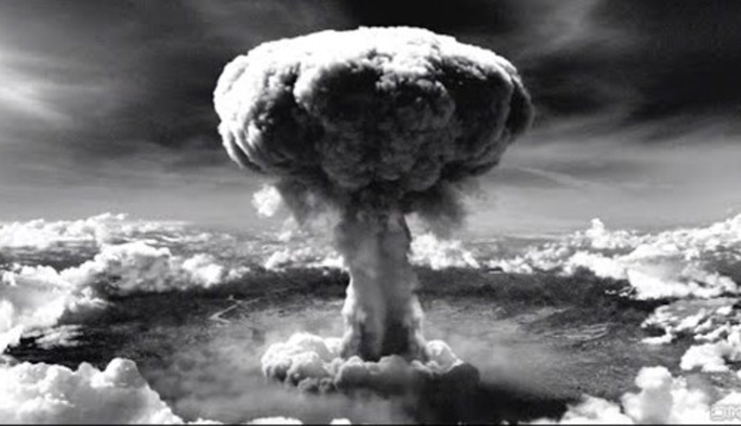 <p>Hiroshima et Nagasaki</p>