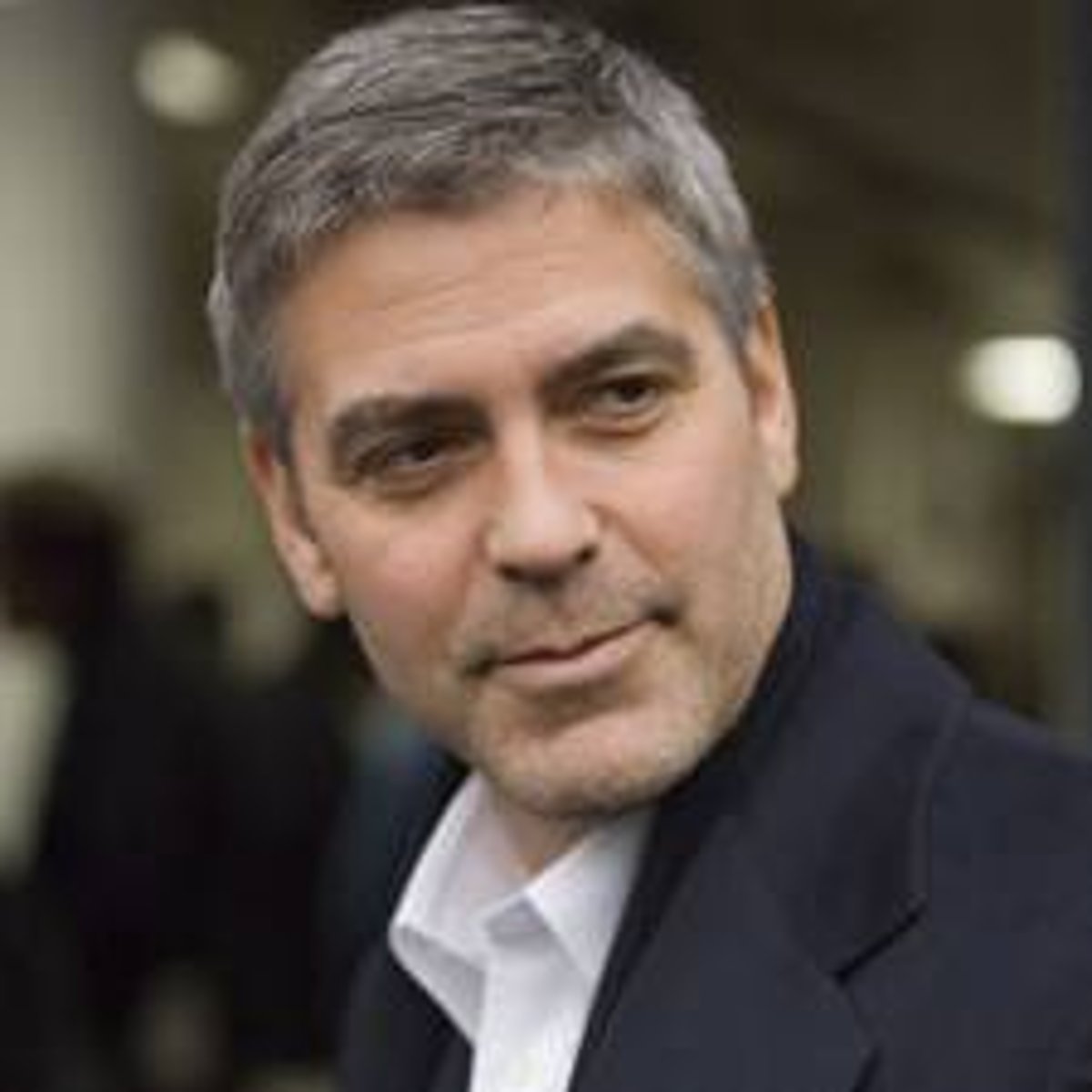 <p>(n) tuổi trung niên (45-65 tuổi)</p>