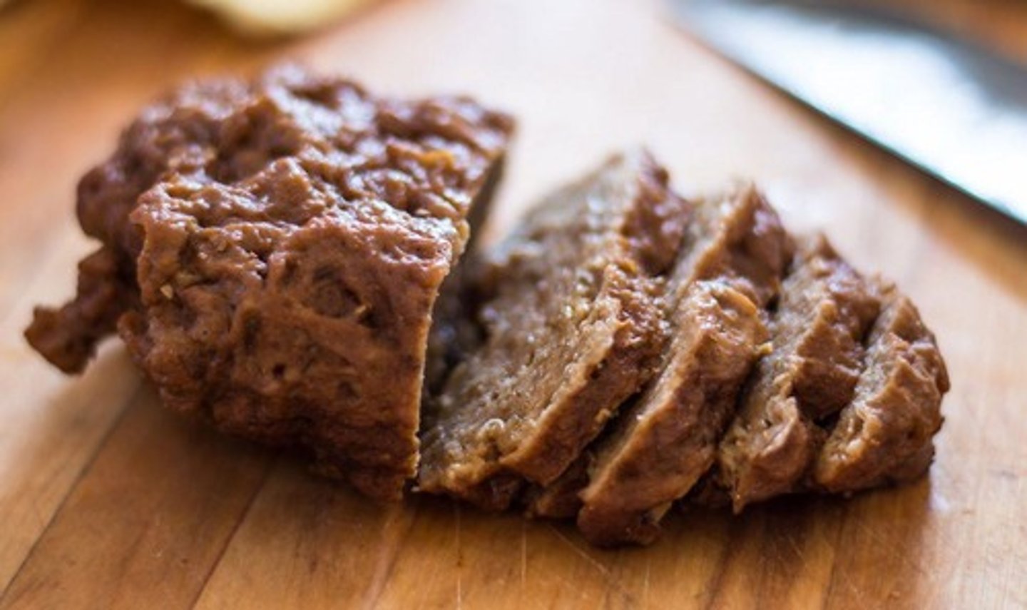 <p>A meat analogue made from wheat gluten.</p>
