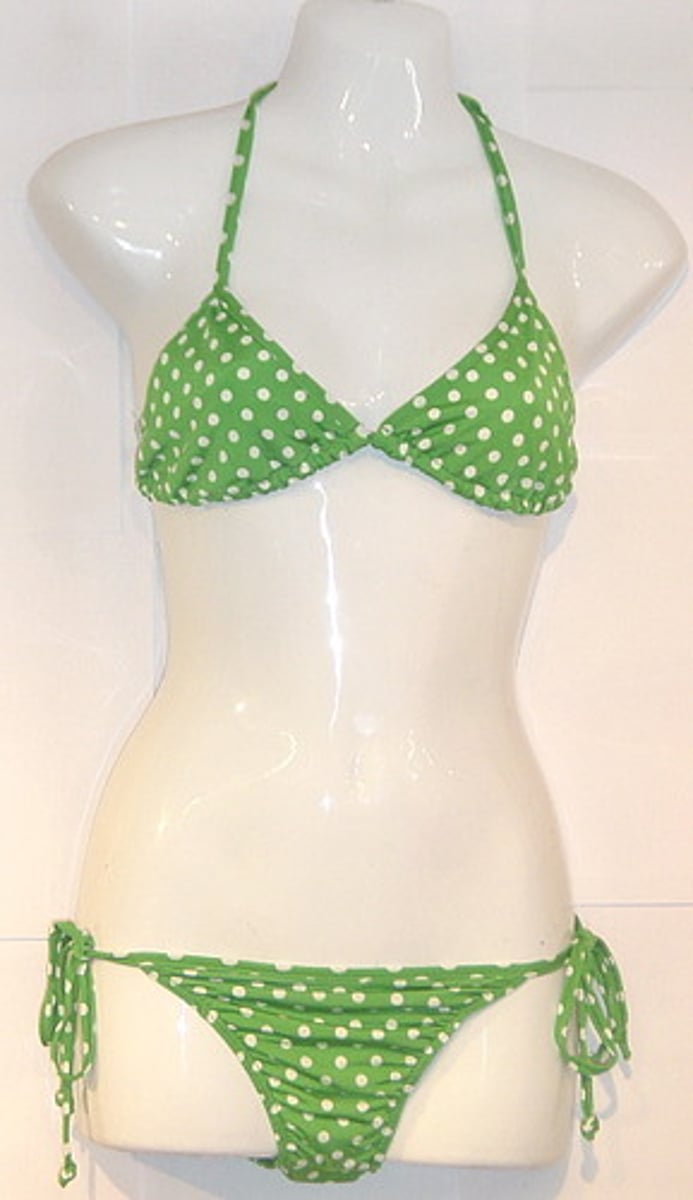 <p>bikini</p>