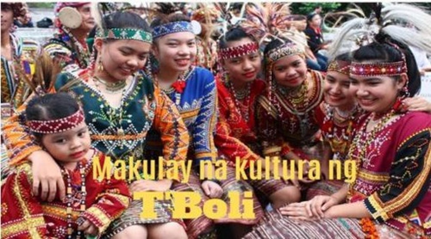 <p>Bundok sa kanlurang bahagi ng Cotabato.</p>