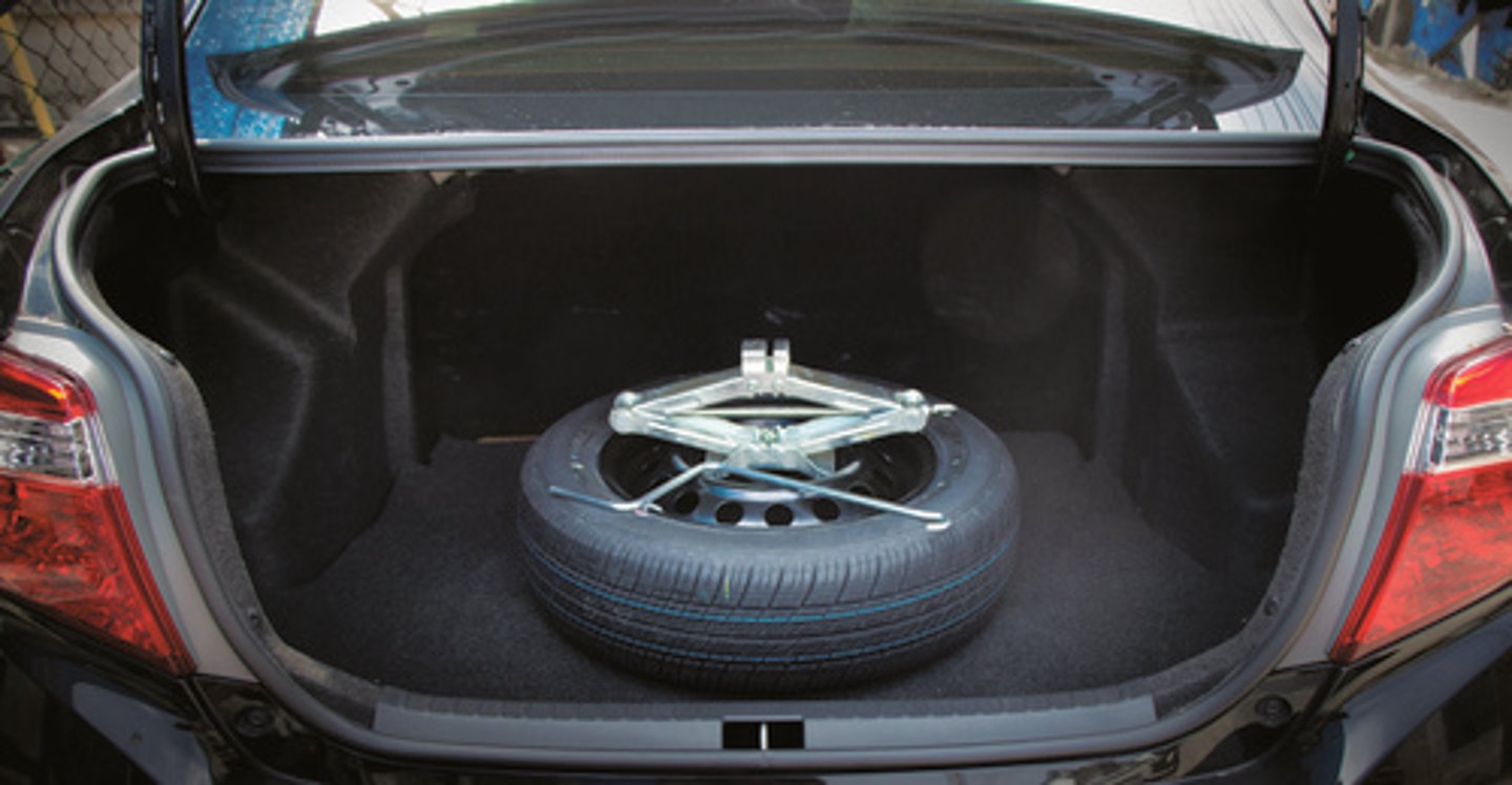 <p>spare wheel</p>