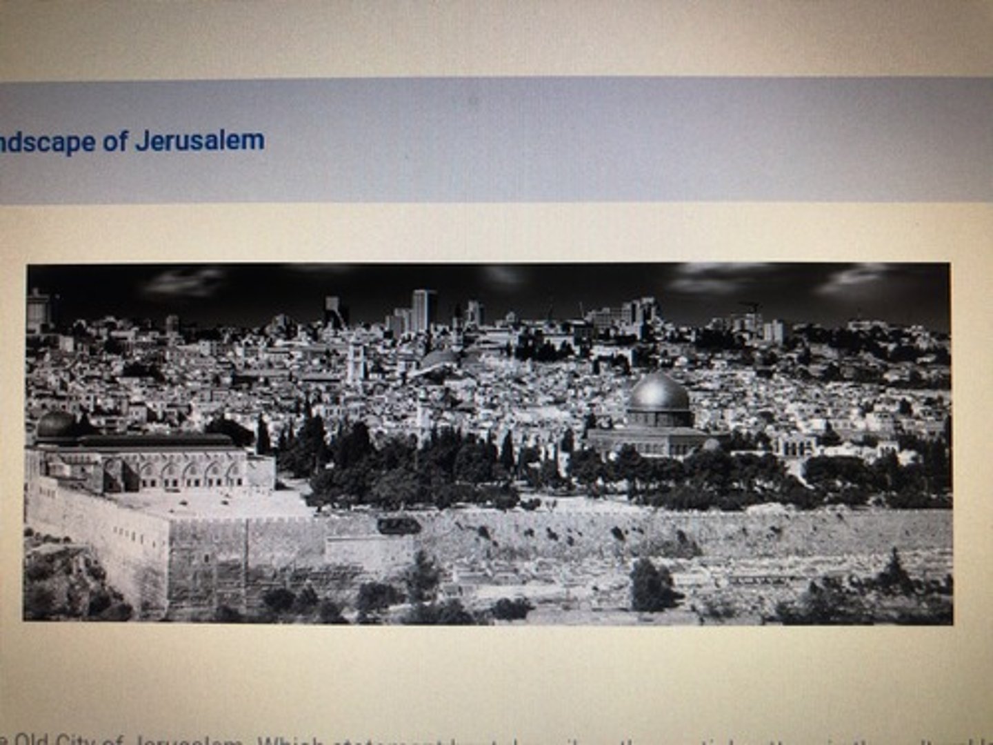 <p>The image indicates that Muslim and Jewish citizens live in close proximity to each other.</p>