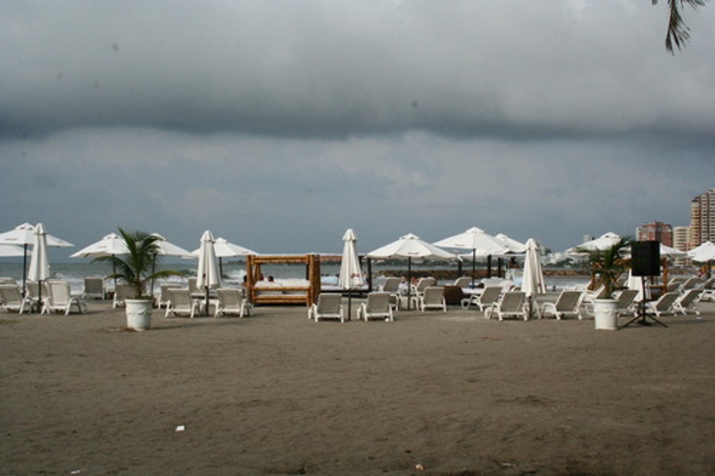 <p>slow season</p>