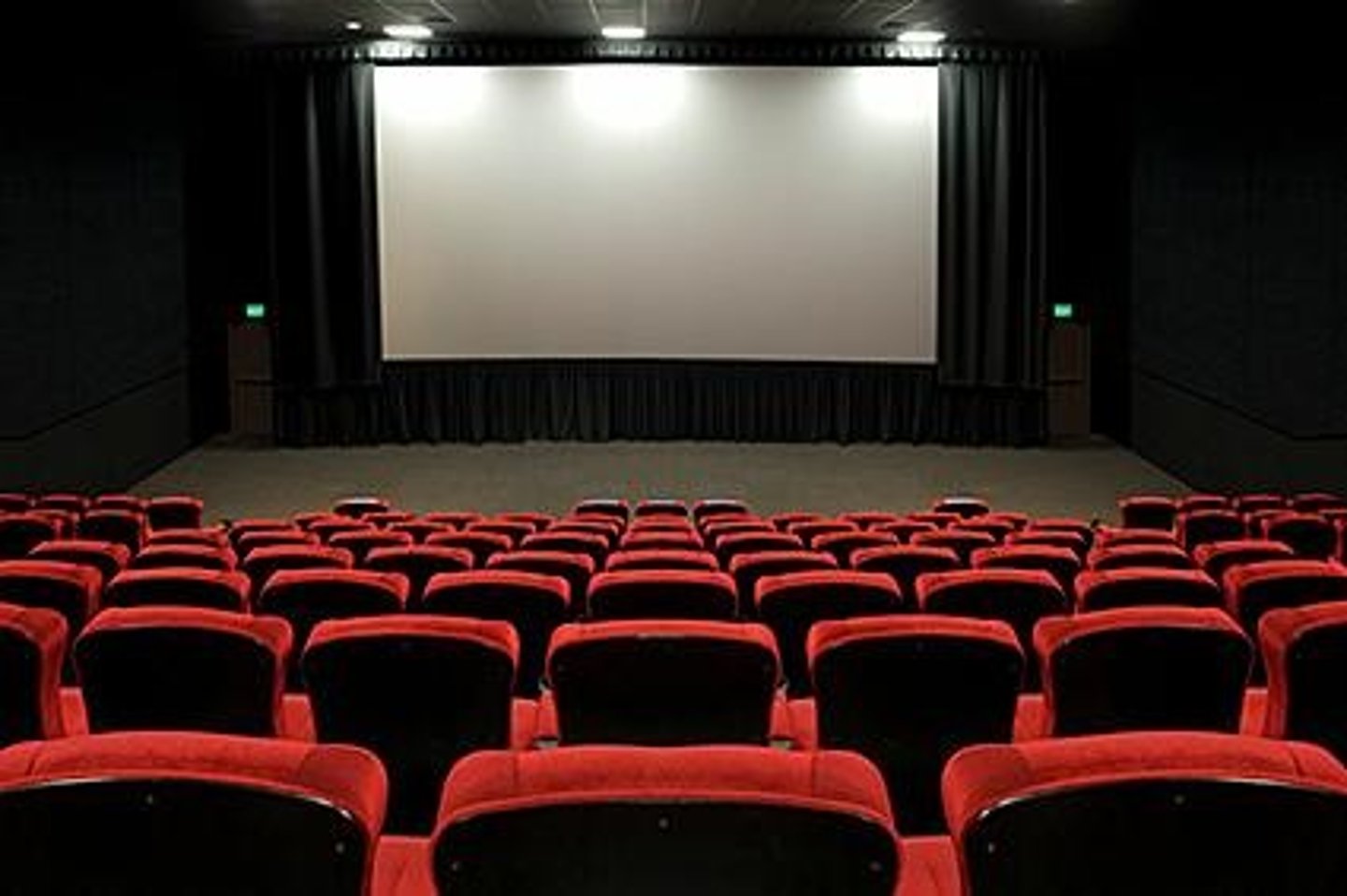 <p>bioskop, film</p>