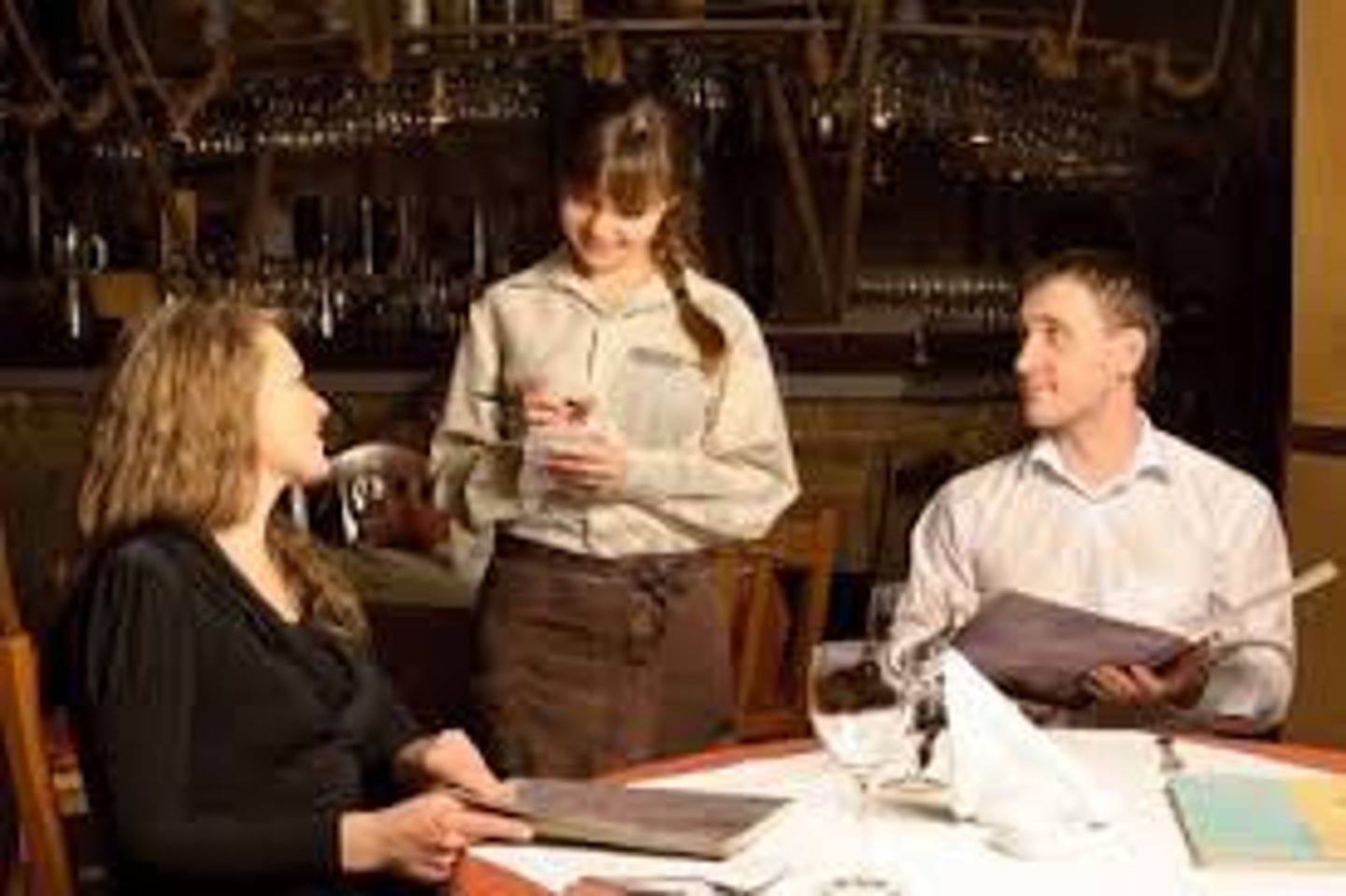 <p>a request for food or drinks that a customer makes to a waiter or waitress.</p>