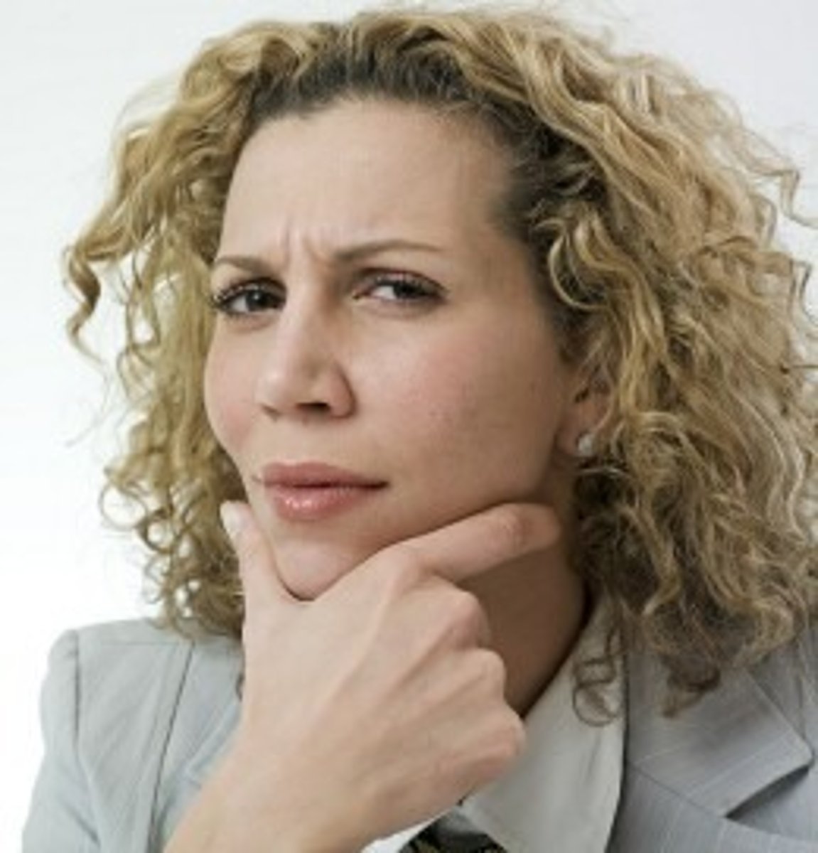 <p>adj. (hoài nghi về vấn đề gì đó)<br><br>Eg: She is quite … about the politician's promises.</p>