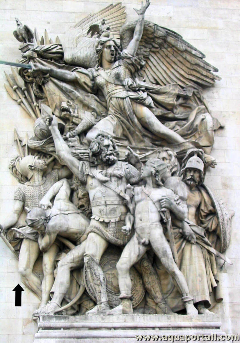 <p><span>Sculpture présentant un relief très saillant sans se détacher toutefois du fond dans toute son épaisseur</span></p>