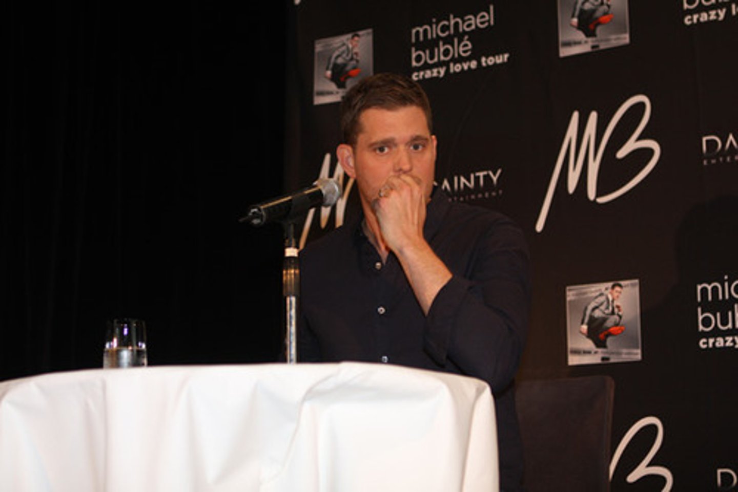 <p>Dilimin ucunda</p>