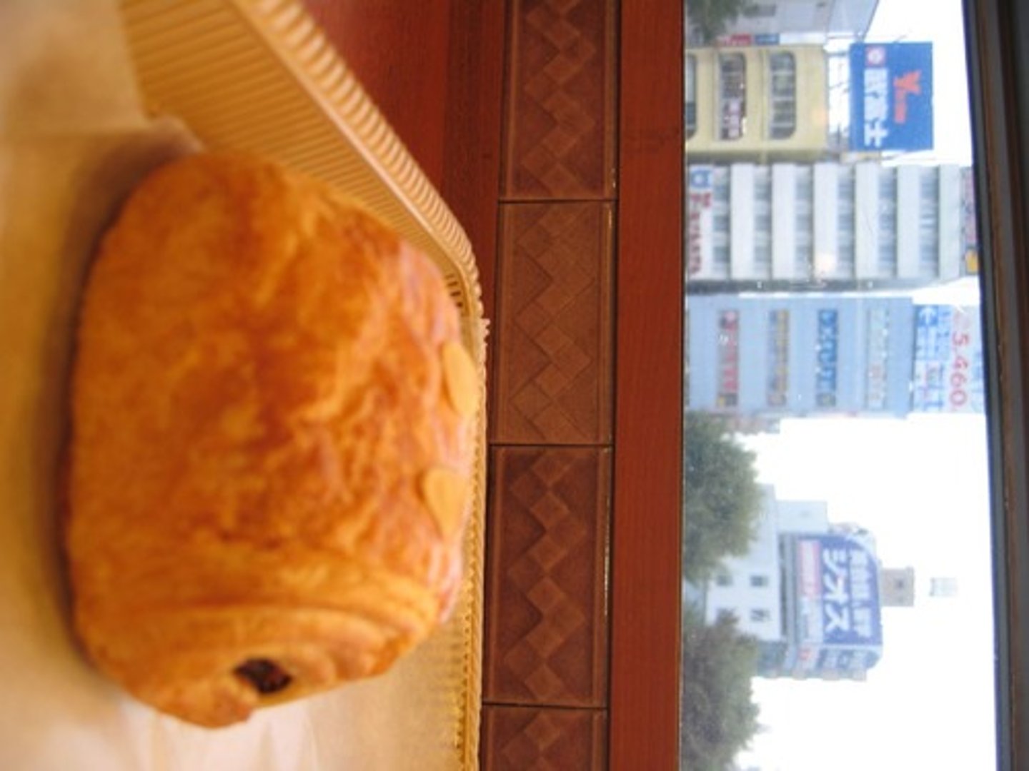 <p>Chocolate croissant</p>