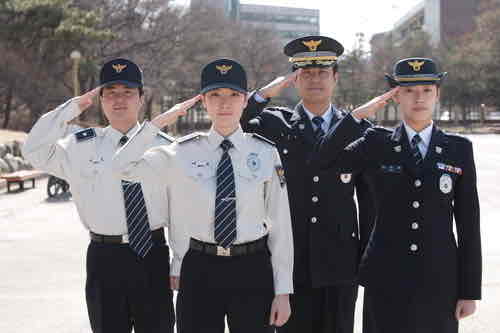 <p>police officer</p>