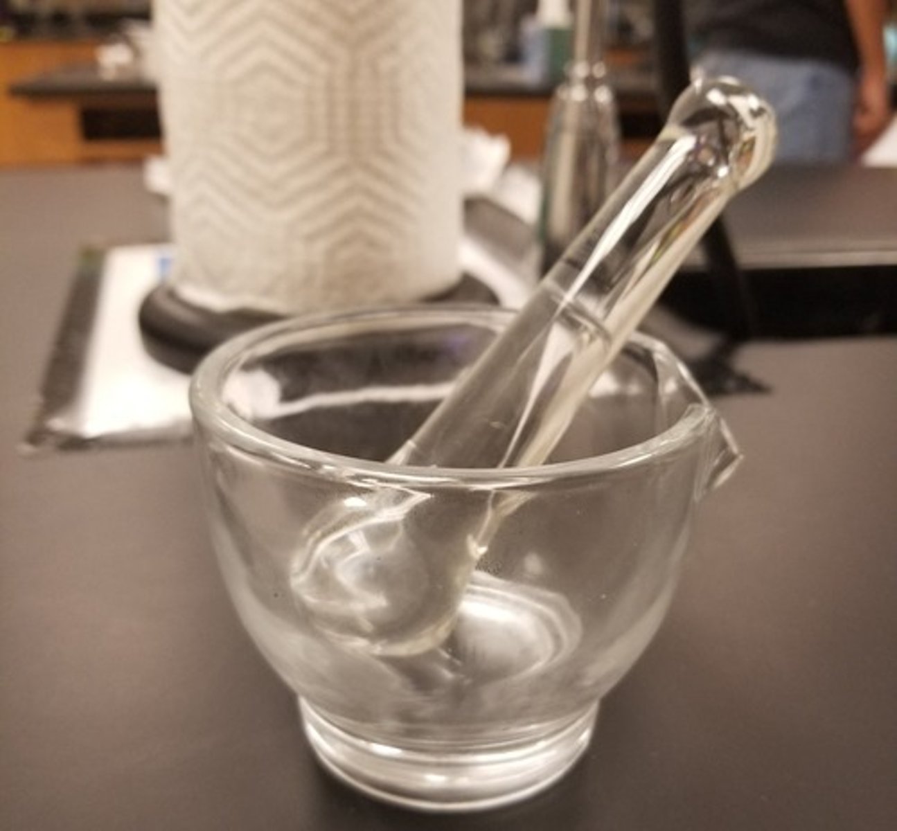 <p>for liquids (suspensions/solutions) and mixing compounds that are oily or can stain</p>