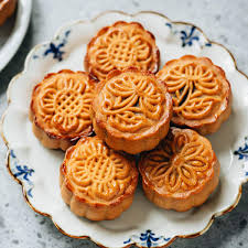 <p>Bánh trung thu<br>Ex: I love mooncakes.</p>