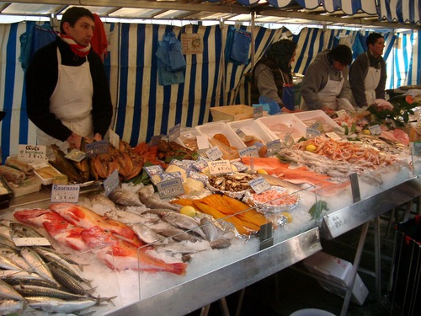 <p>fish market</p>