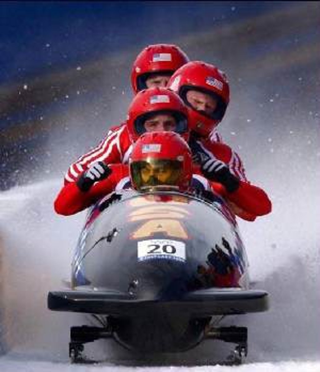 <p>jazda na bobslejach</p>
