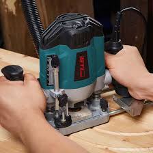 <p>Модны зах, хээг боловсруулах машин.</p>