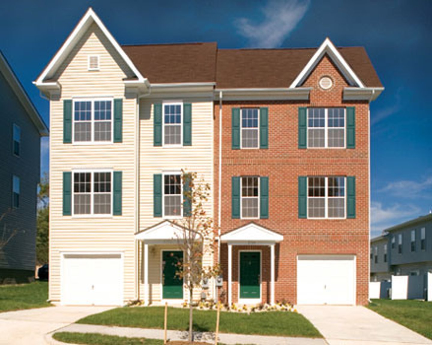 <p>adj): Refers to a house that is joined to another house on one side.</p>
