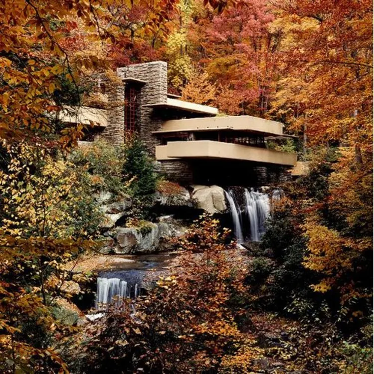 <ul><li><p><strong>ID:</strong> Frank Lloyd Wright, 1936–1939 CE, Reinforced concrete, stone, Pennsylvania, USA</p></li><li><p><strong>Content:</strong> A home built over a waterfall, integrating nature with architecture.</p></li><li><p><strong>Function:</strong> Blends modern design with organic surroundings.</p></li><li><p><strong>Context:</strong> Part of Wright’s philosophy of <em>Organic Architecture</em>, promoting harmony with nature.</p></li><li><p><strong>Form:</strong> Cantilevered terraces, natural materials, fluid interior spaces.</p></li></ul><p></p>