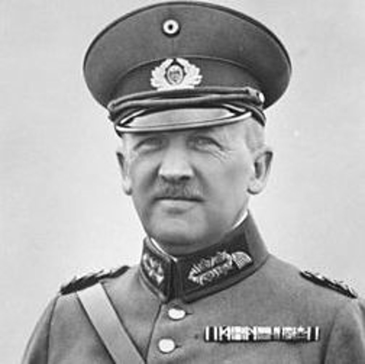 <p>Chancellor of Germany: 3 December 1932 - 30 January 1933</p><p>- Head of the Military</p><p>- Held real power</p><p>- Manipulated Bruning, Hindenburg, von Papen, Hitler</p><p>- Tried to use the Nazis as a pawn</p><p>- Wanted an authoritarian dictatorship</p><p>- Wanted SA integrated into army</p><p>- Lost influence with Hindenburg</p><p>- Had Bruning removed by convincing Hindenburg he couldn't prevent a civil war</p><p>- Engineered Groener's resignation from the army as he opposed the SA being integrated into the army</p><p>- Controlled Von Papen and picked his cabinet</p><p>- Killed in the Night of the Long Knives</p><p>- Incredibly arrogant</p><p>- Believed he alone was the 'strong man' that Germany needed</p>