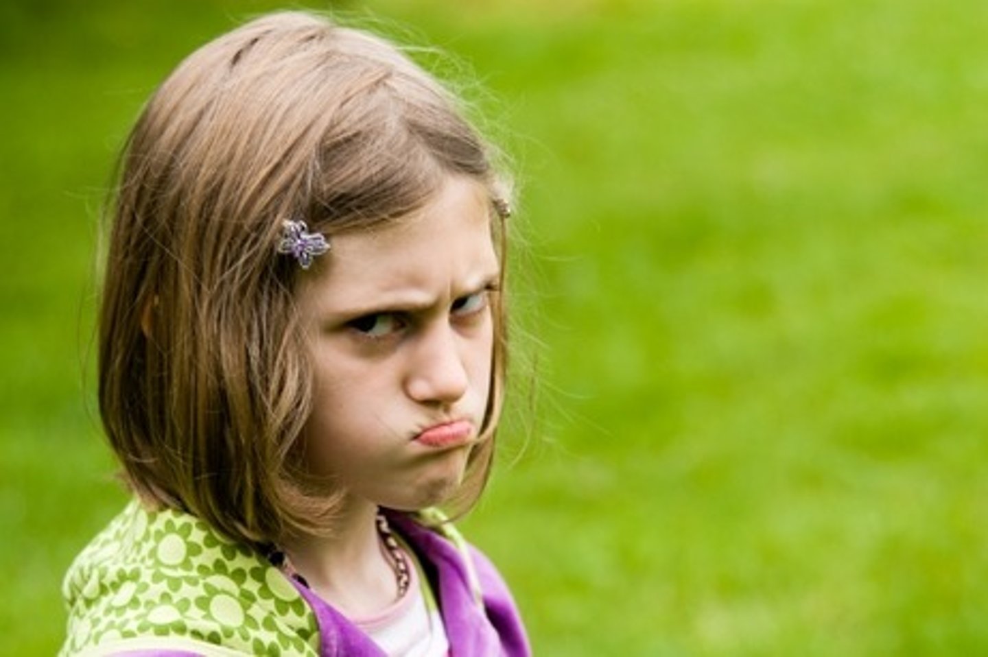 <p>з перемінним настроєм</p>