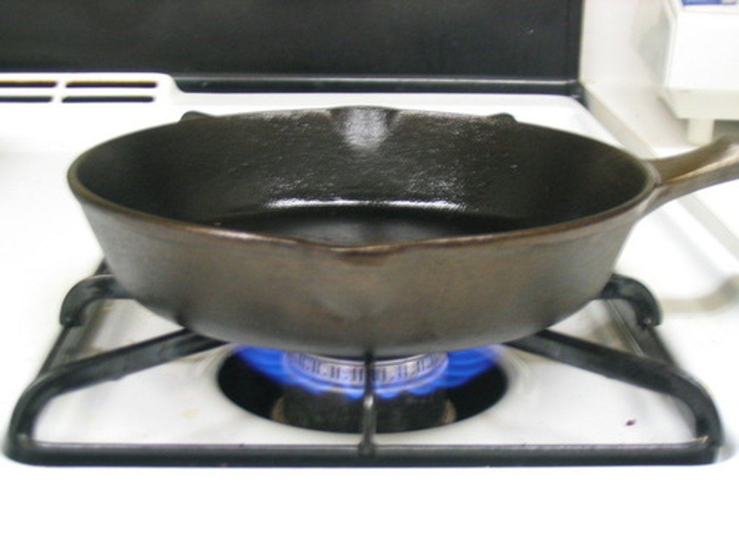 <p>to heat</p>