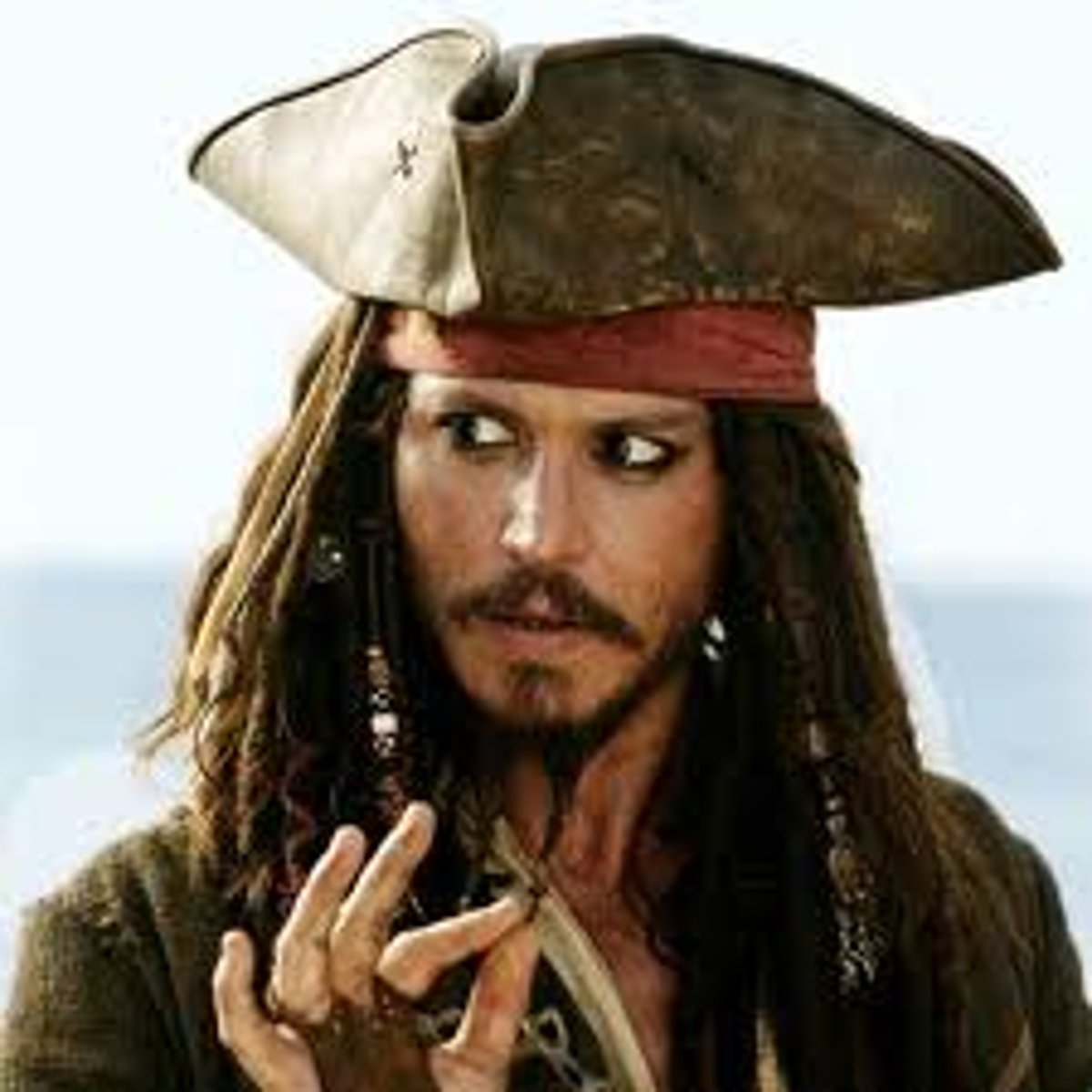 <p>(n.) a raider, plunderer.</p><p>SYNONYMS: looter, pirate.</p>