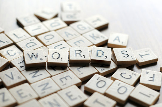 <p><span>Multiple words that can help you express your ideas</span></p>