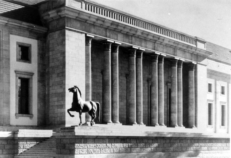 <p>Architektura první poloviny 20 století</p>