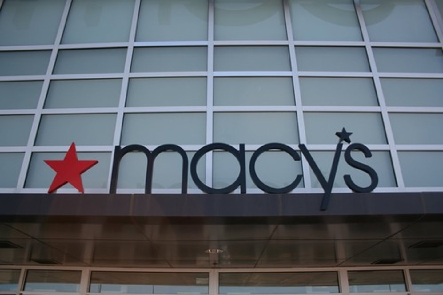 <p>department store</p>