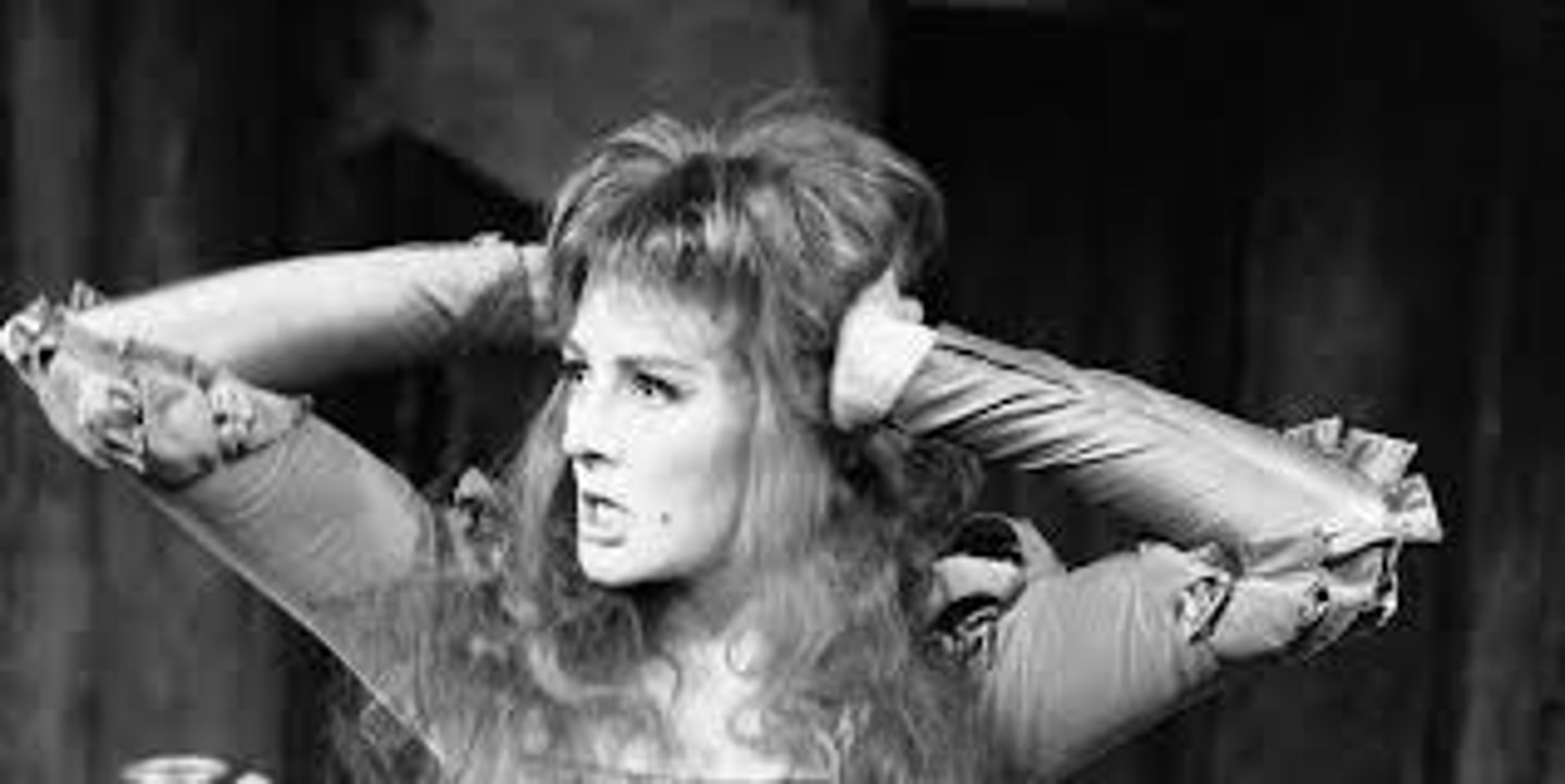 <p>une musaraigne (a shrew, nagging ill-tempered woman, 83.20, p 20)</p>