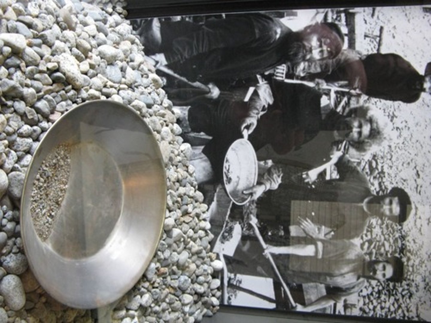 <p>a frenzy of gold rush immigration to and for gold prospecting, along the Klondike River near Dawson City, Yukon, Canada after gold was discovered there in the late 19th century.</p>