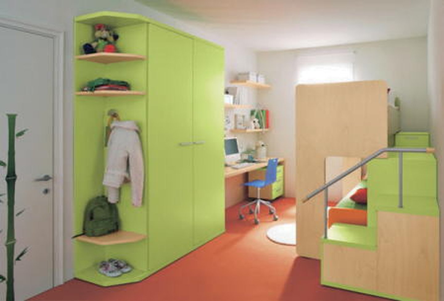 <p>What is your room like?</p>