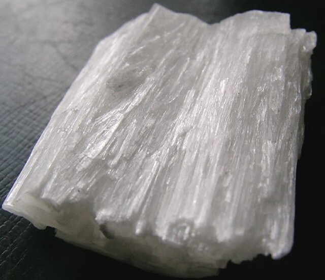 <p>satin spar (fibrous) sulfates</p>