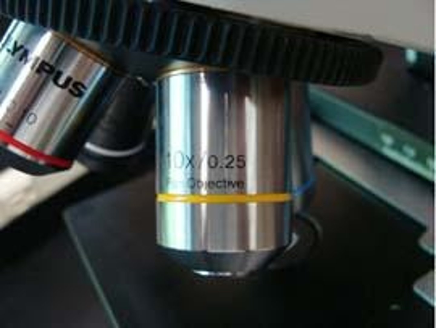 <p>Lenses closer to the specimen; primary image formation.</p>