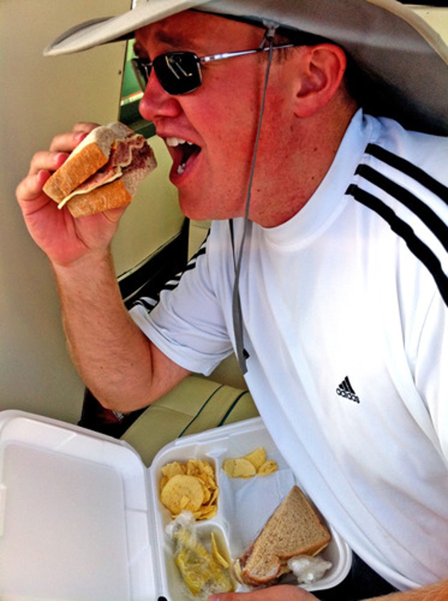 <p>to eat</p>