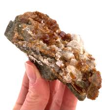 <p>NESO-SILICATI: GRUPPO del GRANATO: X₃Y₂(SiO₄)₃</p><ul><li><p>Mn₃Al₂(SiO₄)₃</p></li></ul><p></p>