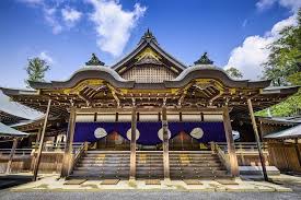 <p>• Shinto shrine</p><p>• Mie prefecture (about 70 miles to the southeast of Kyoto) - a place which is bathed in bright sunshine even in winter</p><p>• Dedicated to Amaterasu, the Sun goddess, the ancestor of the imperial family</p><p>• Established in the 1, 5, 6th c??</p><p>• First constructed in the 6th c</p><p>.• Inner shrine and outer shrine</p><p>• 125 small shrines</p><p>• Preserves the prototype of Shinto buildings</p>