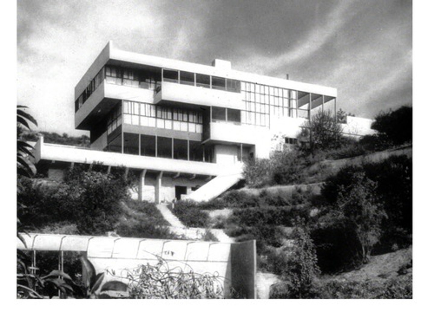 <p>international style / modernism</p>