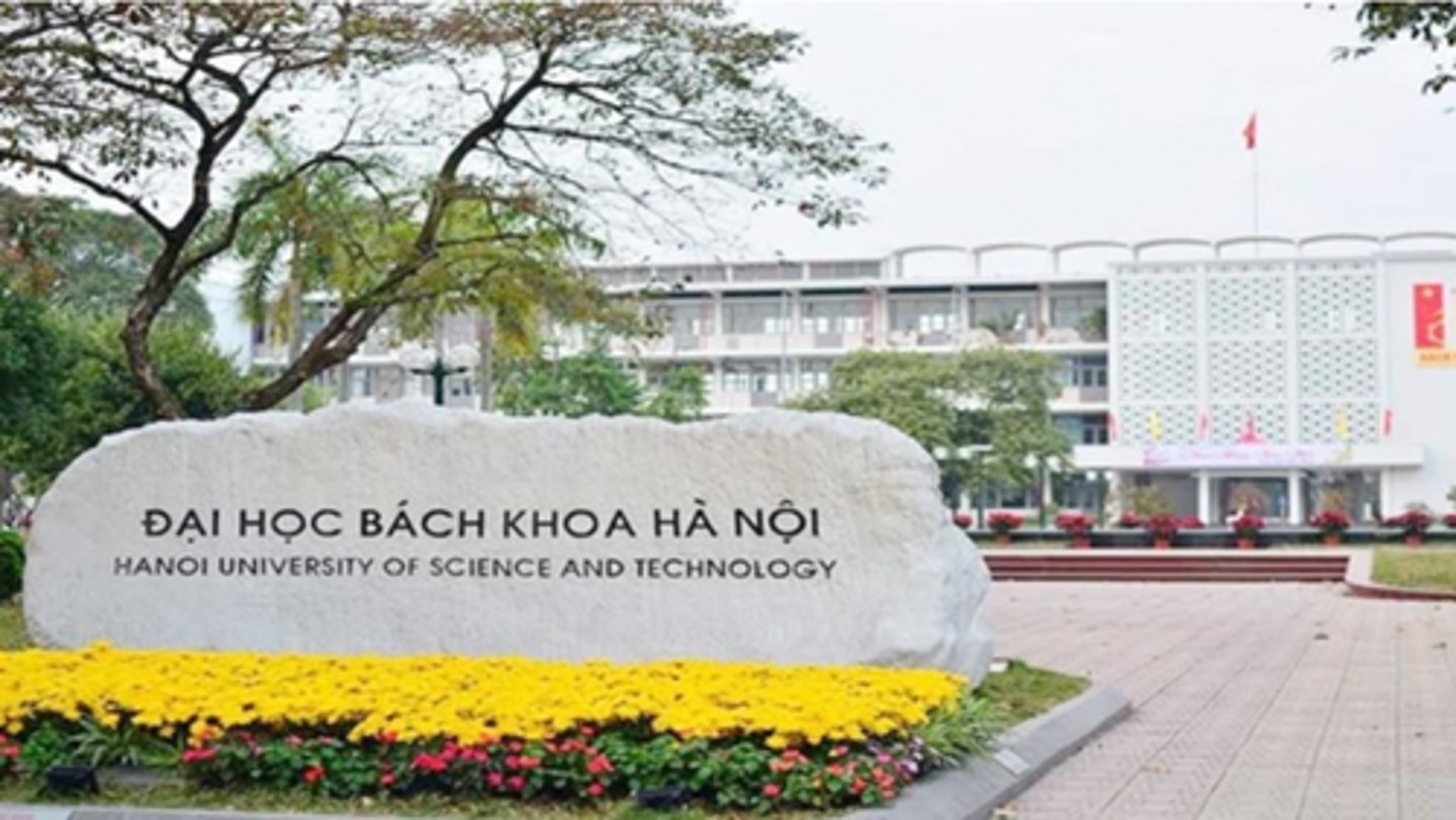 <p>(n) trường đại học</p>