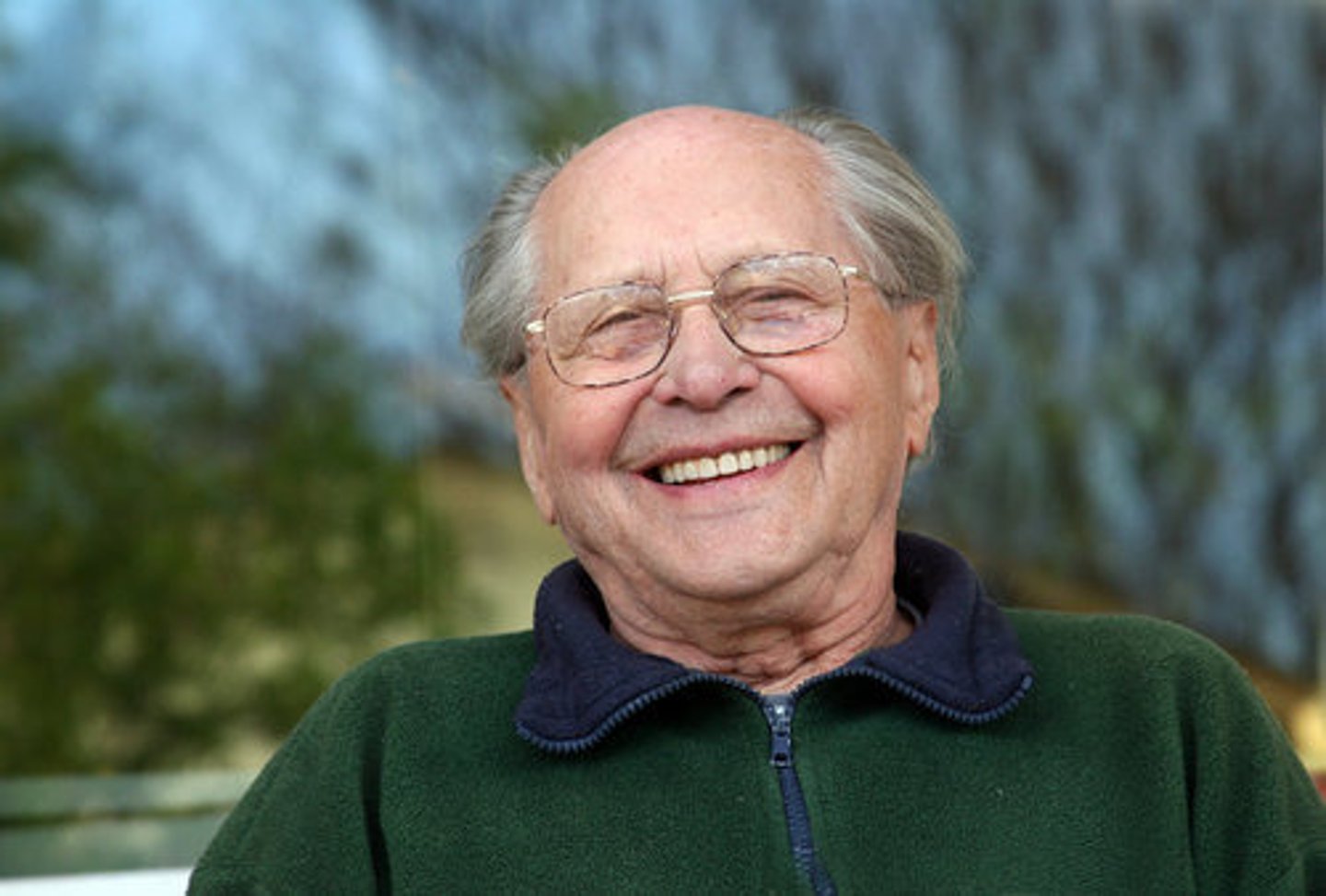 <p>senior</p>