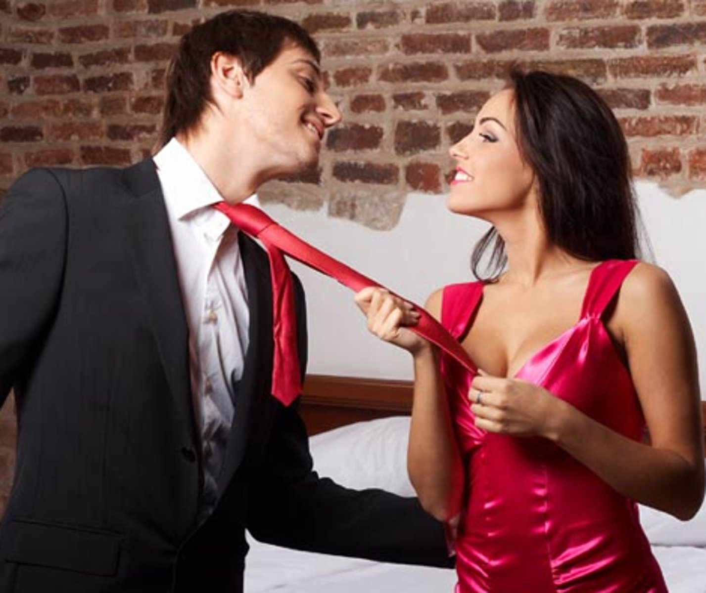 <p>to make someone interested in something: thu hút</p>