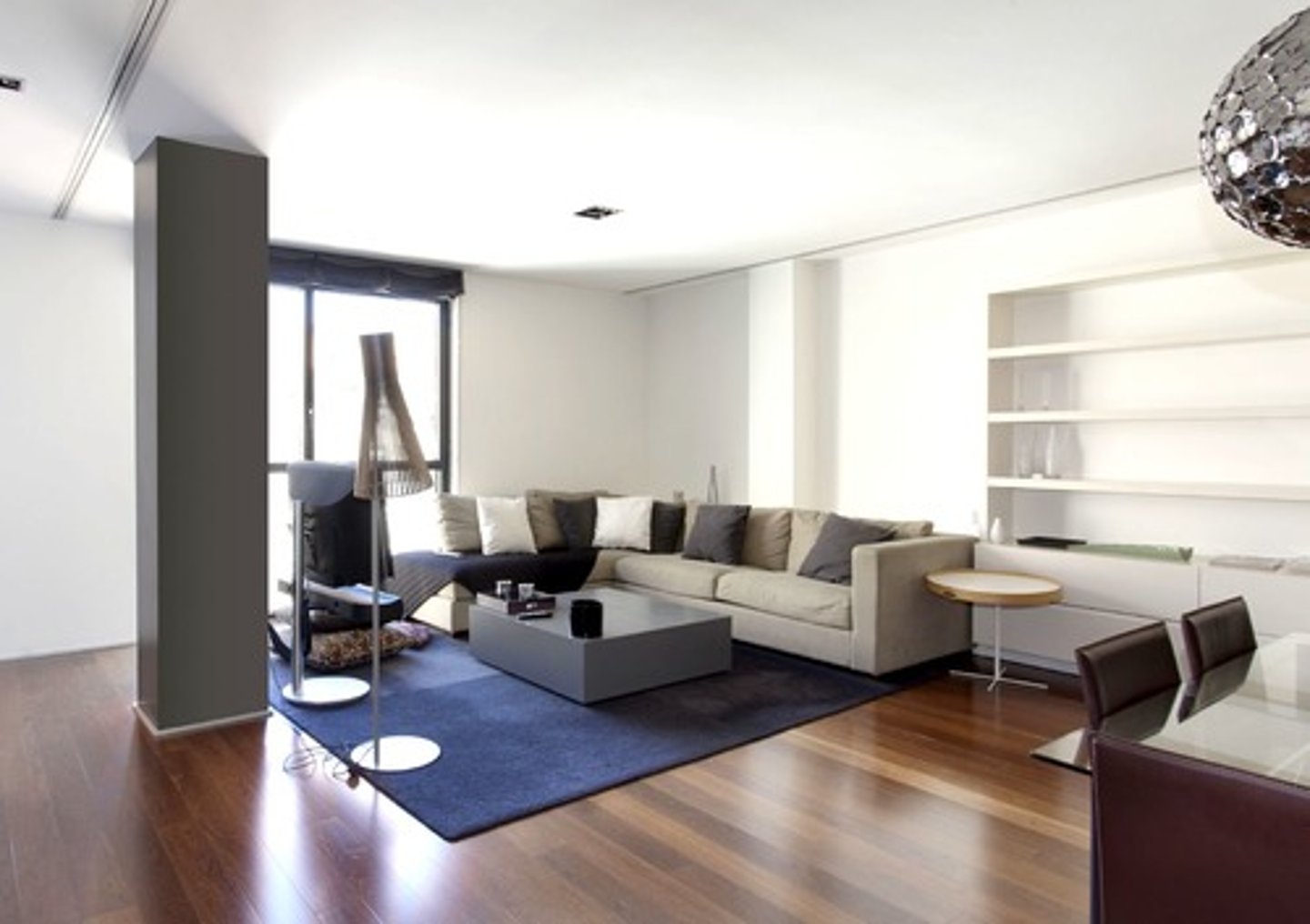 <p>мебльований</p>