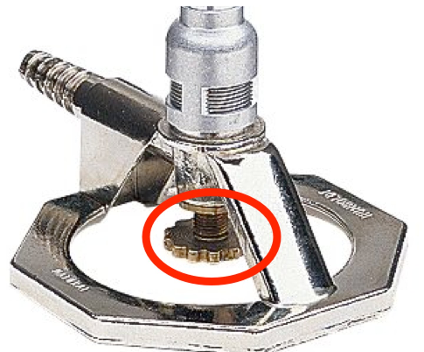 <p>The gas receiving part. The gas supply to the burner can be controlled by rotating this left or right.</p>