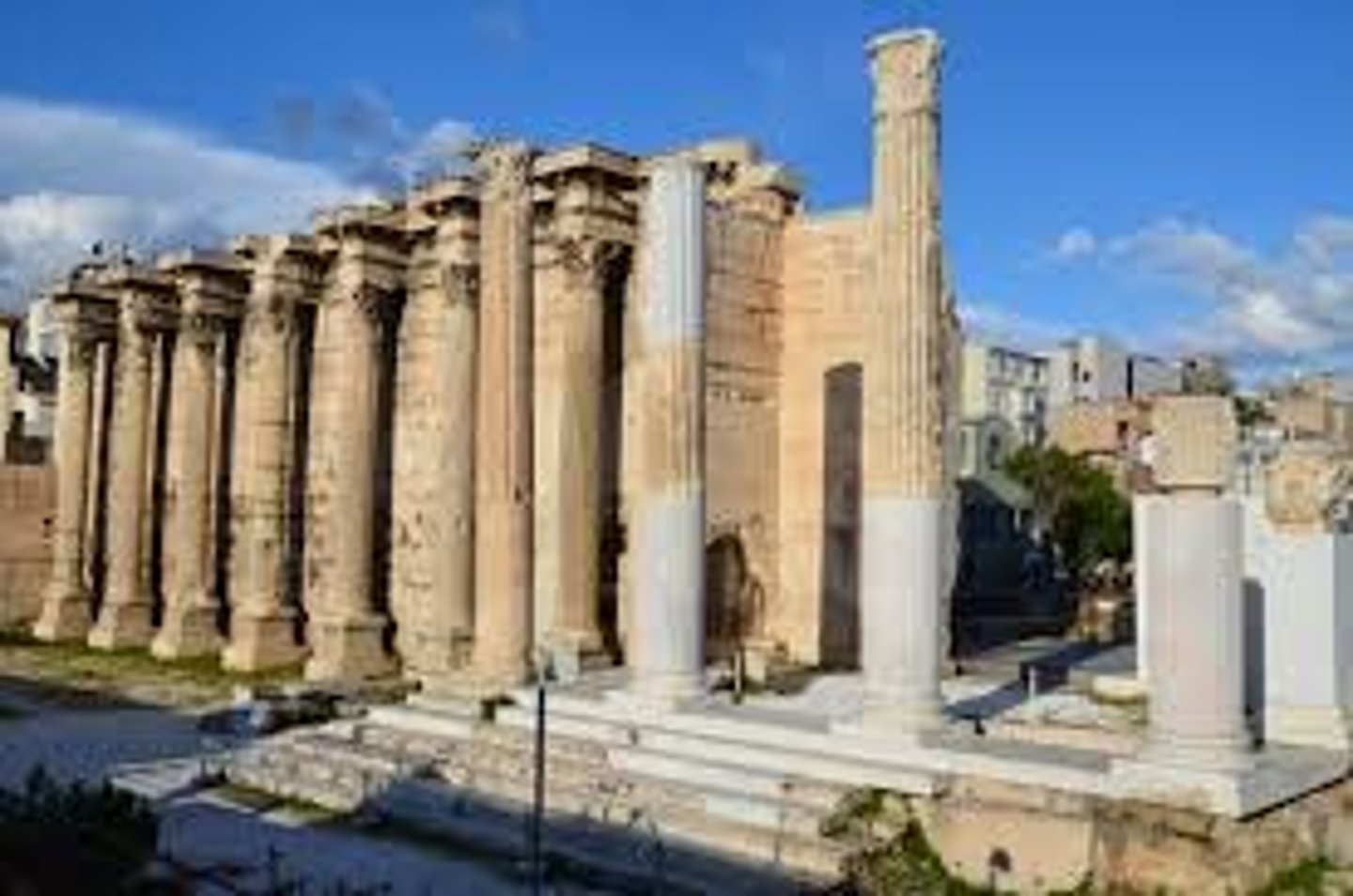 <p>built by Hadrian in Athens in dedication to greek knowledge and learning, built in an very traditional roman way, changed the topography of athens to be more roman</p>