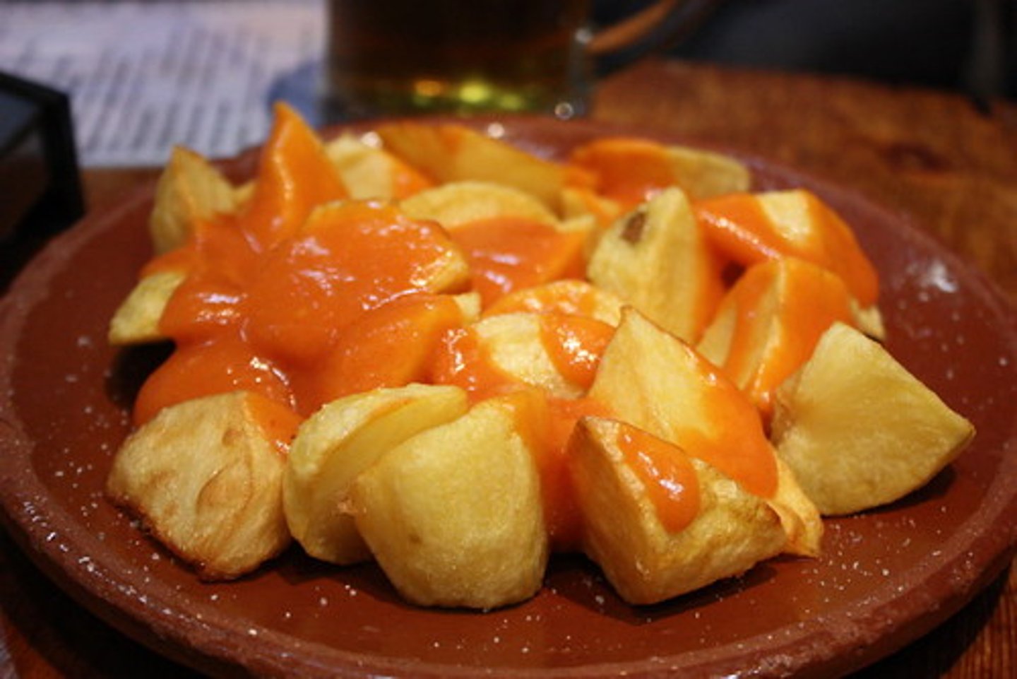 <p>están</p>
