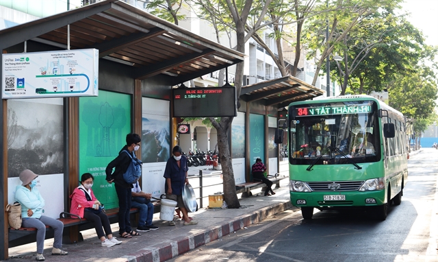<p>Bus station (n)</p>