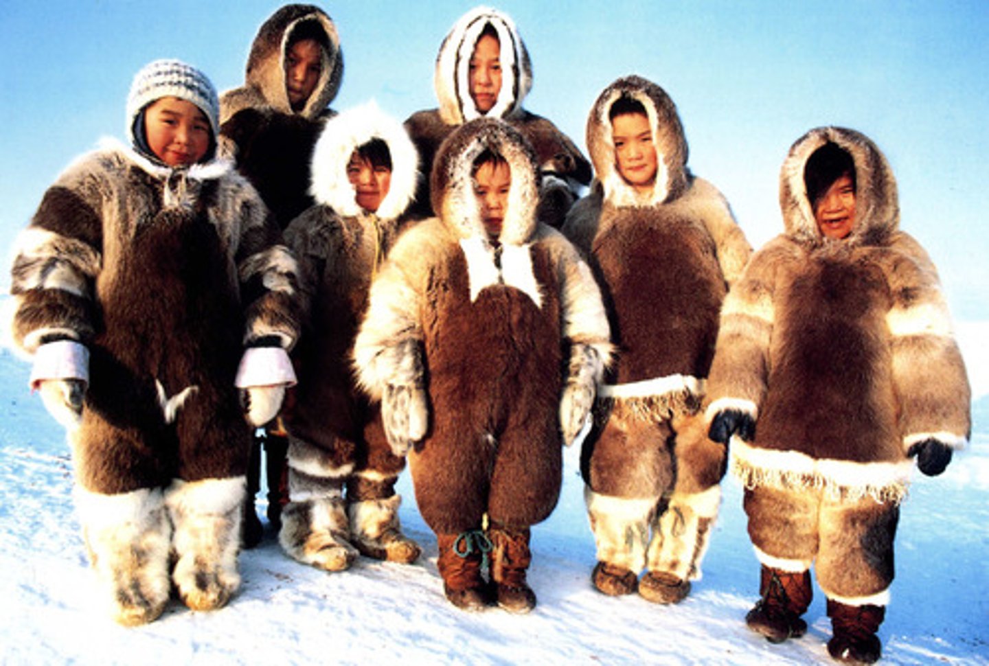 <p>A- investigate whether cultural differences in individualism vs. collectivism affect conformity levels using a variation of the Asch paradigm.</p><p>M- Laboratory experiment with independent measures design. Participants completed line-matching tasks with misleading group information to measure conformity.</p><p>Participants: Approx. 120 individuals from each group — Temne (rice-farming, collectivistic), Inuit (hunting, individualistic), and Scots (urban and rural, control group). Each cultural group included both traditional and transitional members.</p><p>R-</p><p>Temne showed the highest conformity (mean ~9),</p><p>Inuit the lowest (mean ~2.5),</p><p>Scots were intermediate (mean ~4).</p><p>No significant difference between traditional and transitional groups within cultures.</p><p>C- Collectivist cultures (Temne) tend to show higher conformity than individualistic cultures (Inuit), supporting the link between cultural values and social behavior.</p><p>Evaluation:</p><p>-The line-matching task is artificial and lacks ecological validity.</p><p>-Quasi-experiment: IV manipulated, but no random allocation — limits ability to establish causality.</p><p>-Use of native languages controlled for language as a confounding variable, strengthening internal validity.</p><p>-Etic approach with standardized procedures allows for replication and supports reliability.</p><p>-Temporal validity is questionable due to changes in global exposure and cultural shifts.</p><p>-Risk of ecological fallacy — findings may lead to overgeneralization or stereotyping of cultural groups.</p>