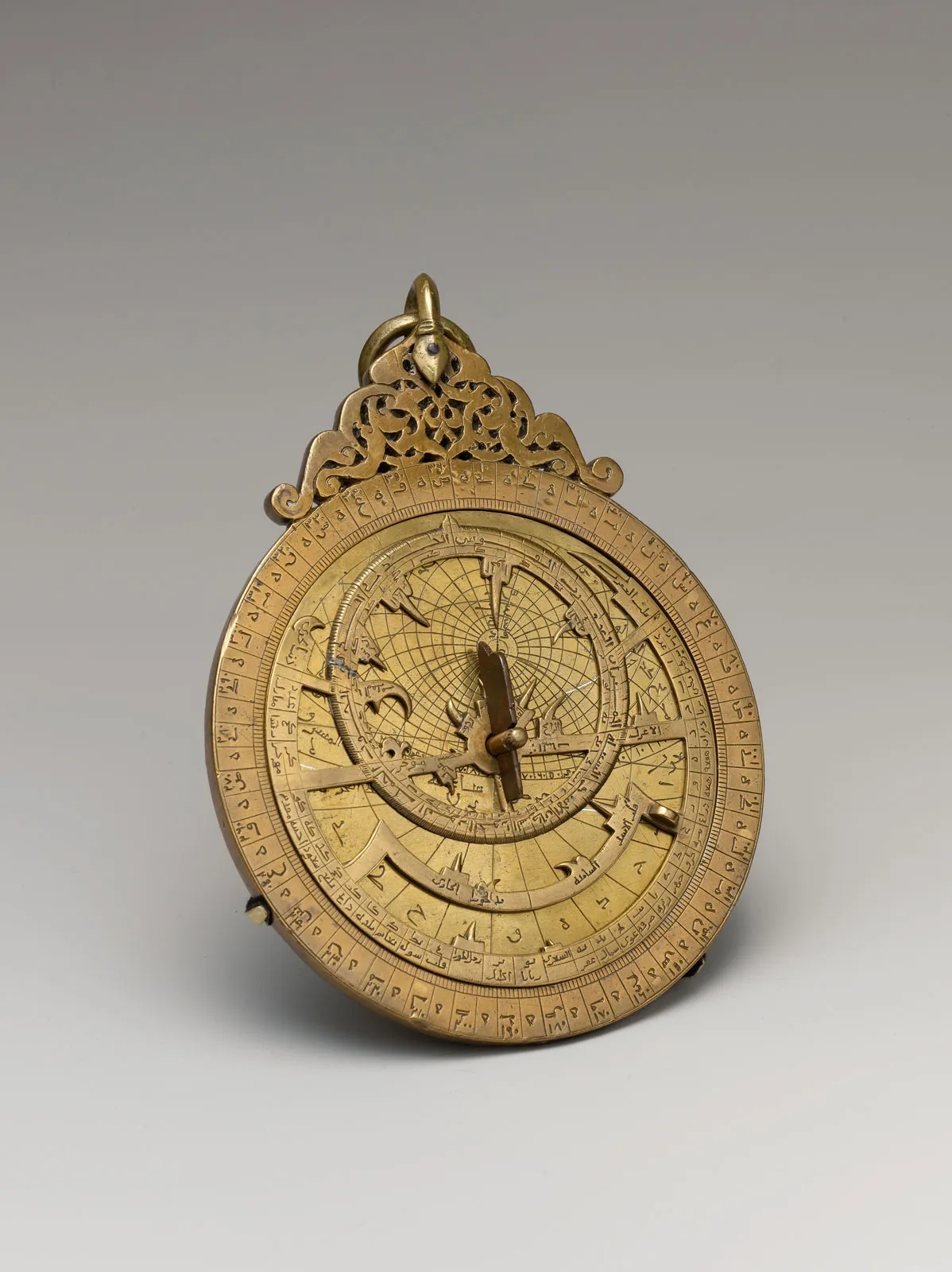 An innovation that allowed sailors to determine how far North or South they were from the equator. It was improved by Muslim navigators in the 12th century.
LO 5) This innovation made trading across the Indian Ocean easier growing the use of the network of exchange. 