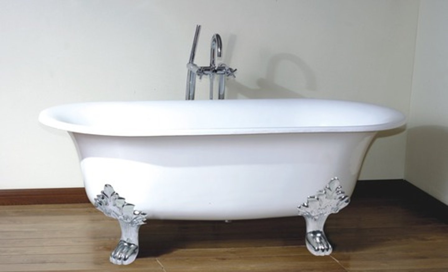 <p>bathtub</p>